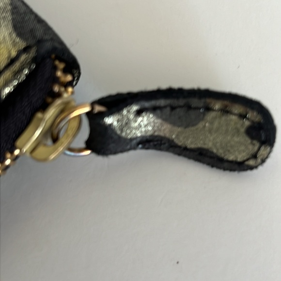 Metallic Gold Camo Print Leather Zip Around Wallet - Picture 5 of 9